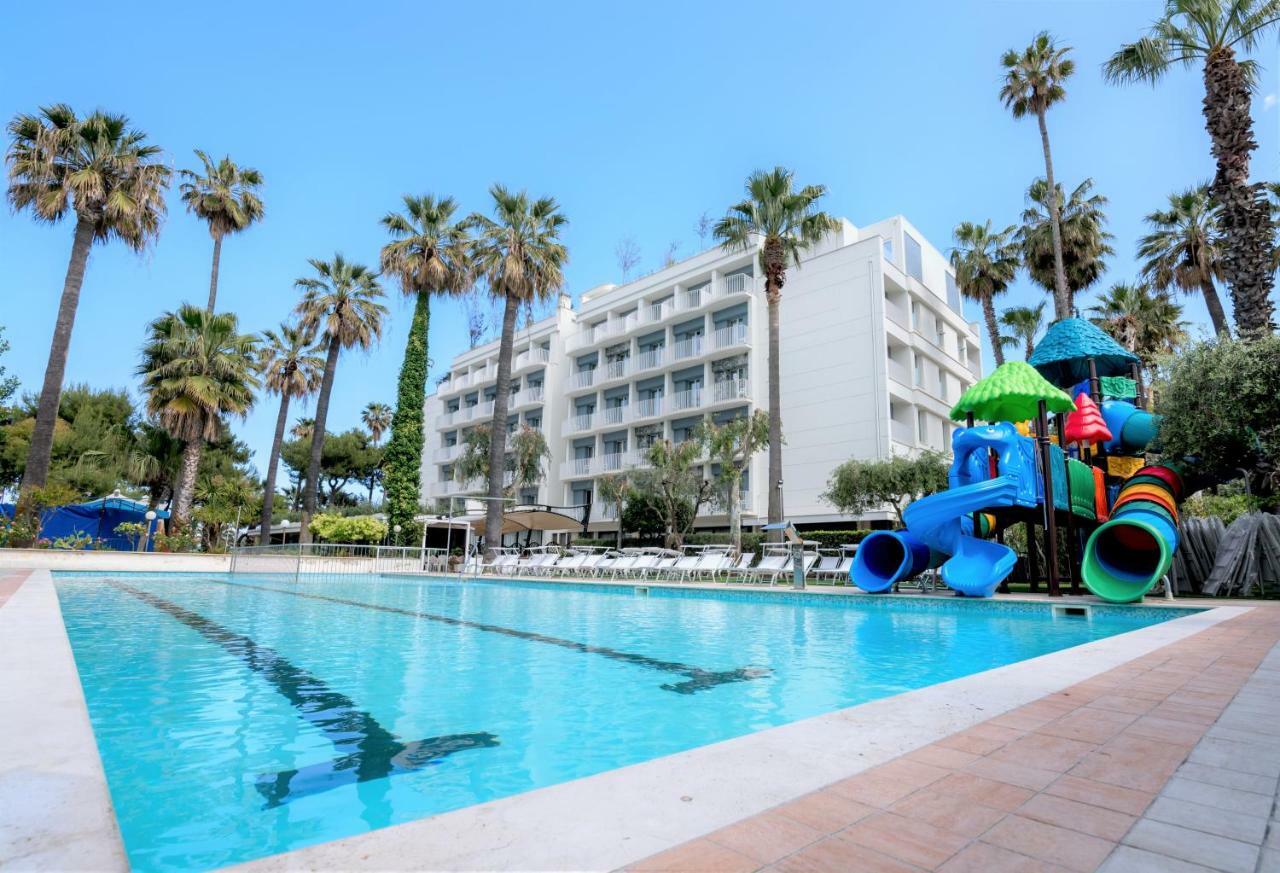 Hotel Relax Family & Spa San Benedetto del Tronto Exterior foto